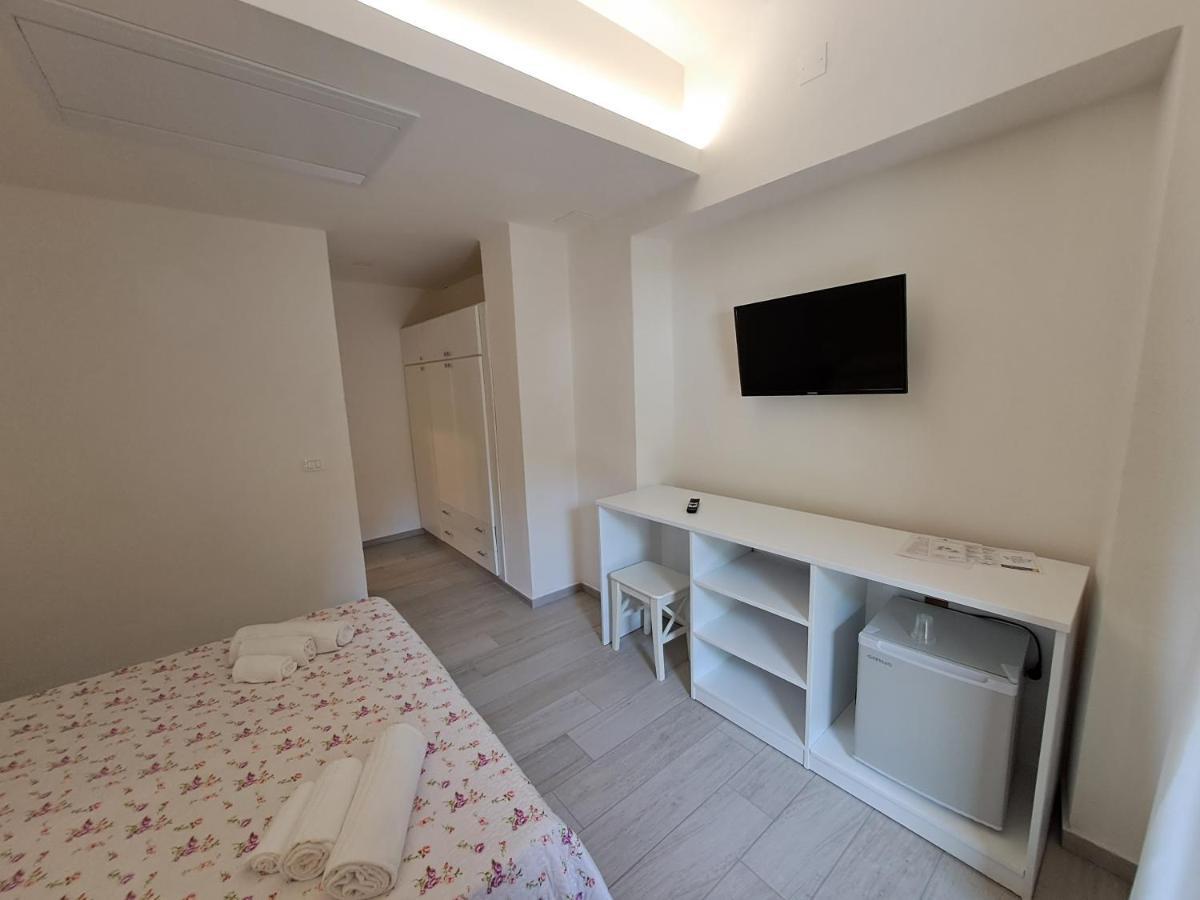 Aparthotel Le Roccette Mare Tropea Esterno foto
