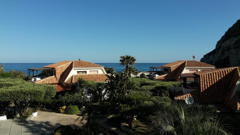 Aparthotel Le Roccette Mare Tropea Esterno foto